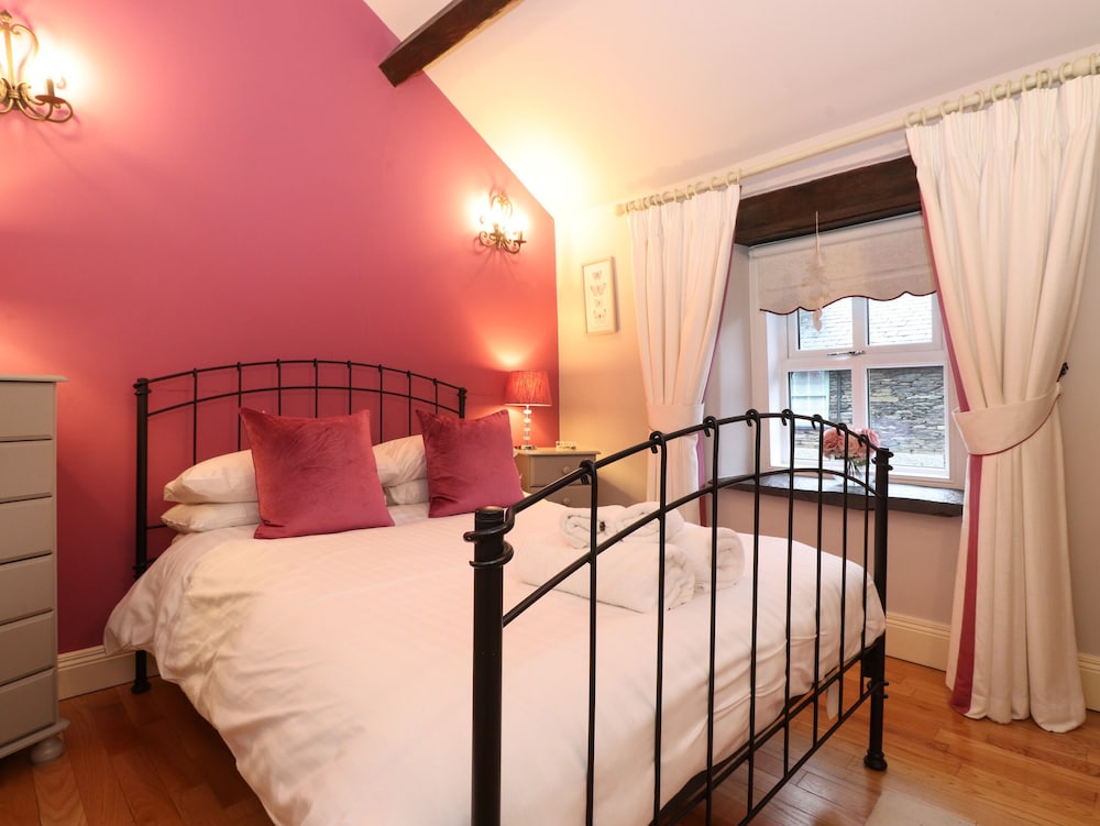Charlottes Cottage