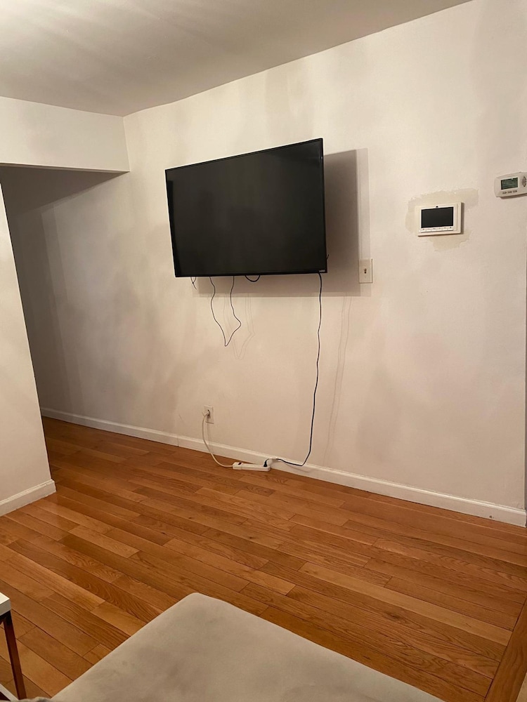 Prime Murray Hill 2 BR Gem