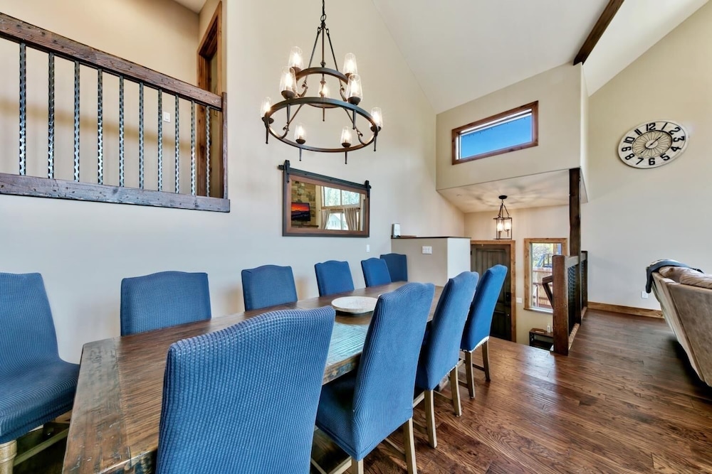 1008c Mountain View Retreat 5 Bedroom Home