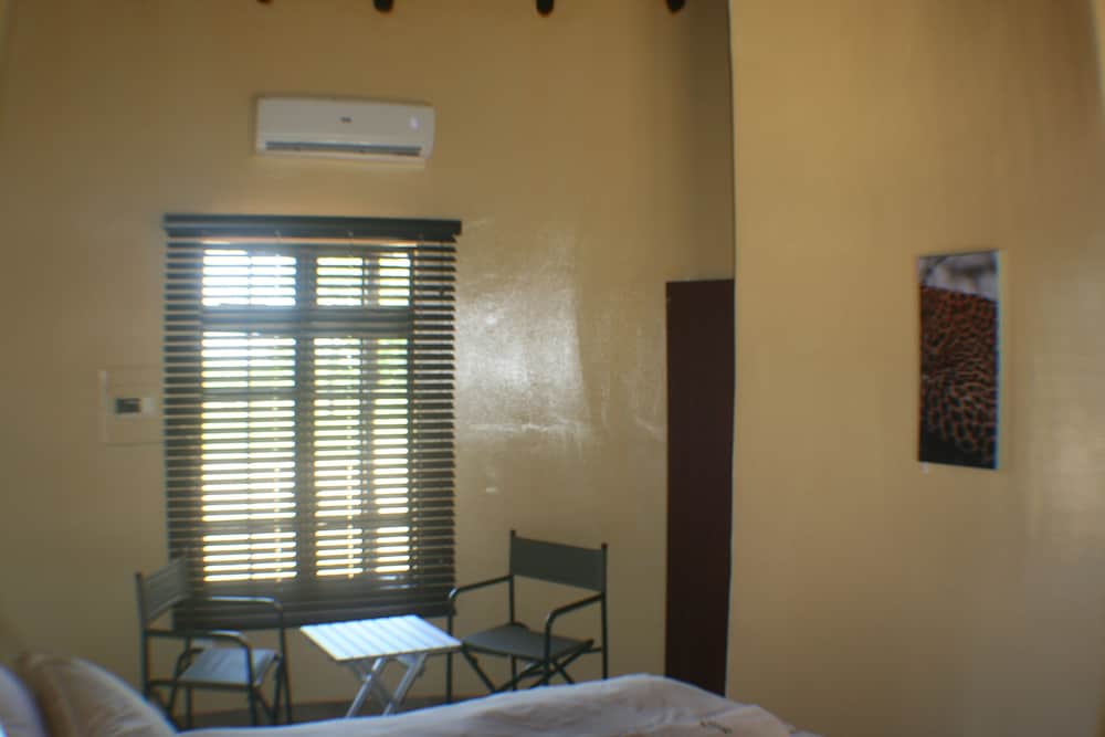 Distinctly Africa - Manyeleti view 3