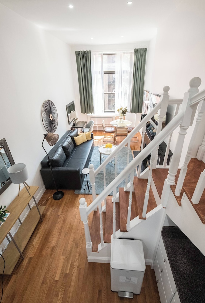 Central Park Studio With Sleeping Loft