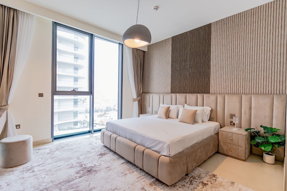Sophisticated Interior near Hayat Beach