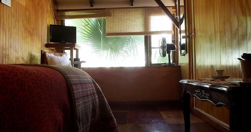 Alma Bed & Breakfast