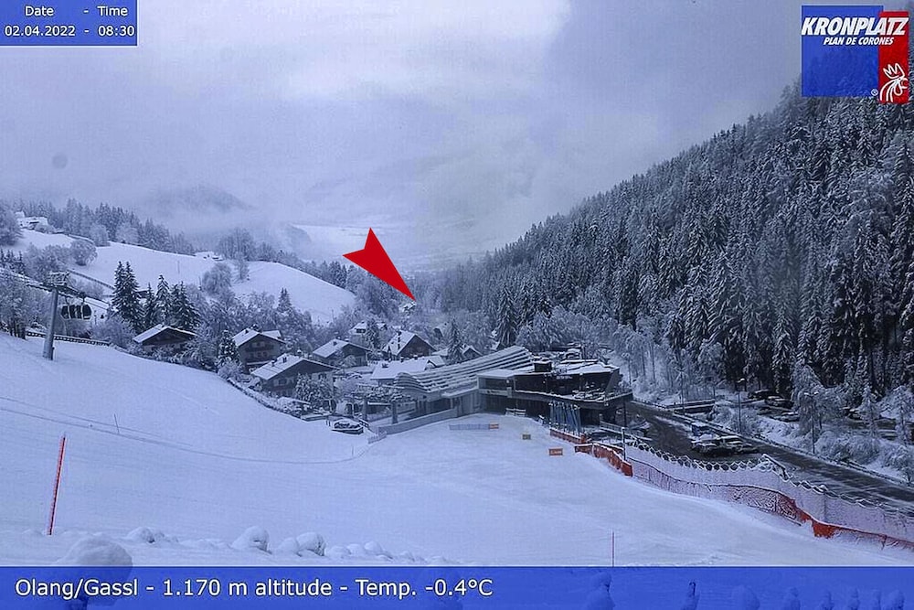 Apartment on the ski Slopes at Plan de Corones view 2