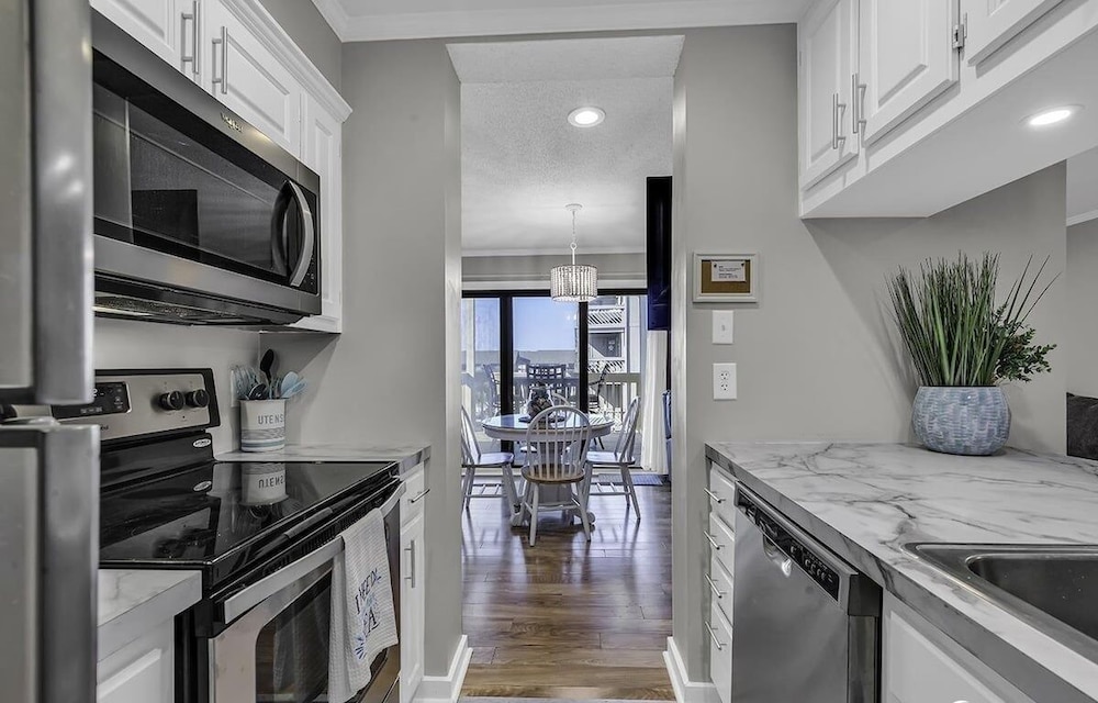 Ocean Bridge 27b 2 Bedroom Condo