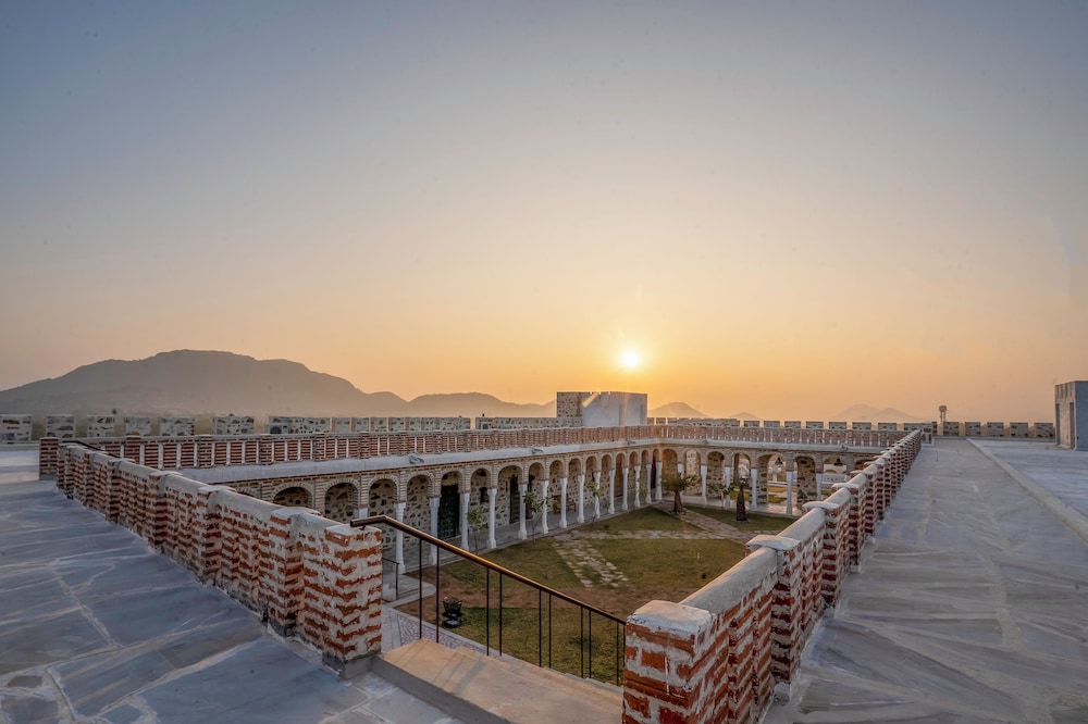 Maya Luxury The Quila Udaipur