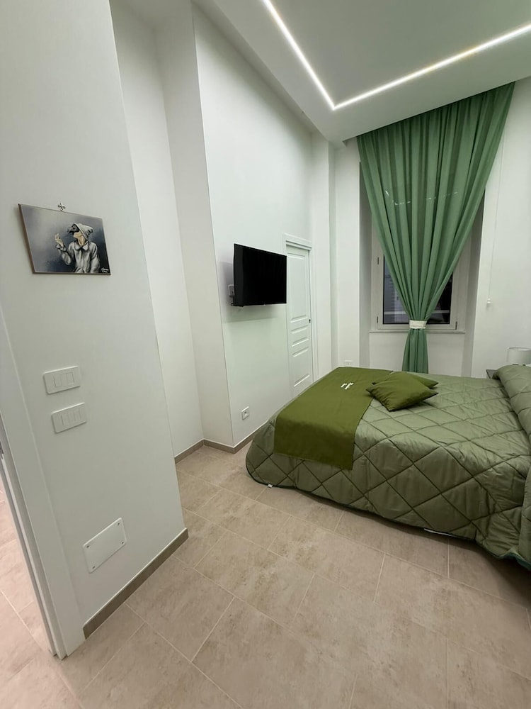 Minichino House B&B