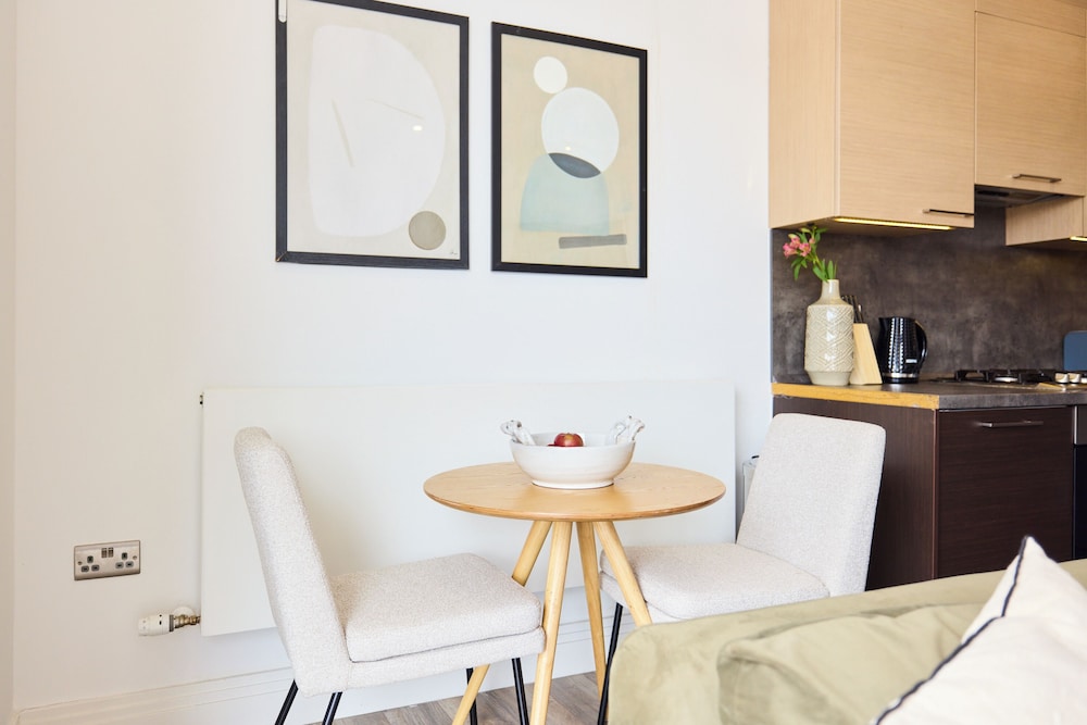 Manor Park One-Bed Escape