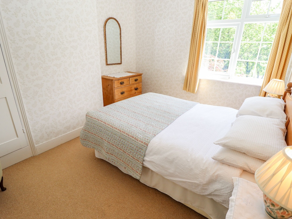 East Farm Cottage