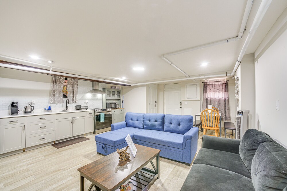 Downtown Albany Apartment: Walk to Capitol! view 5