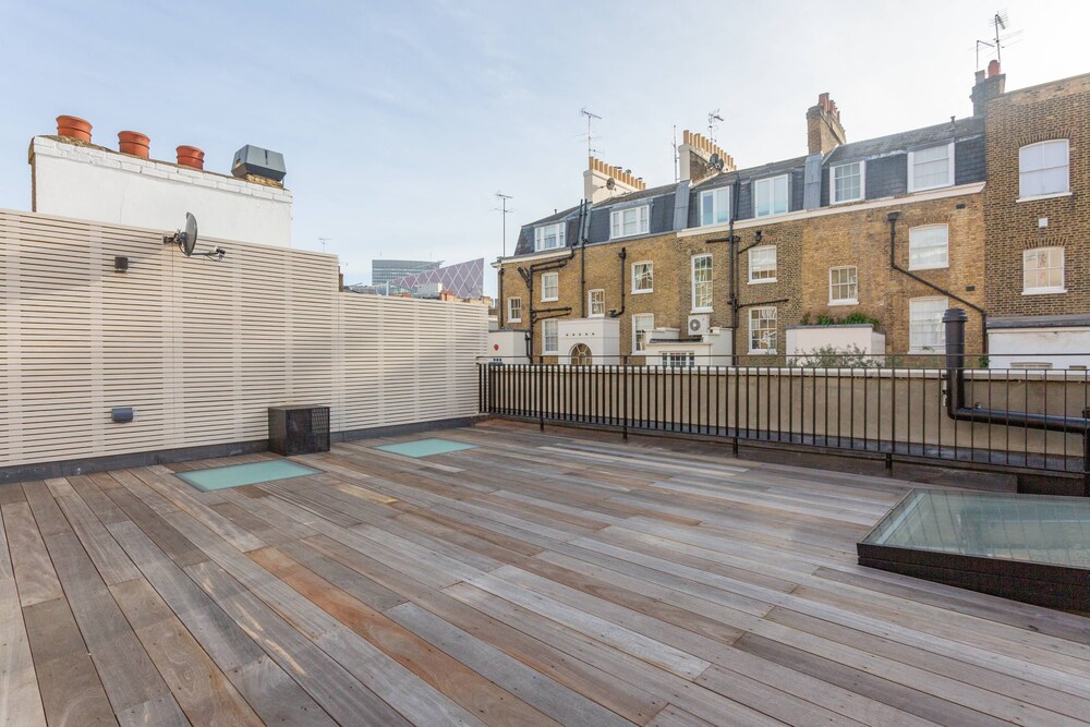Eaton Mews South by Onefinestay