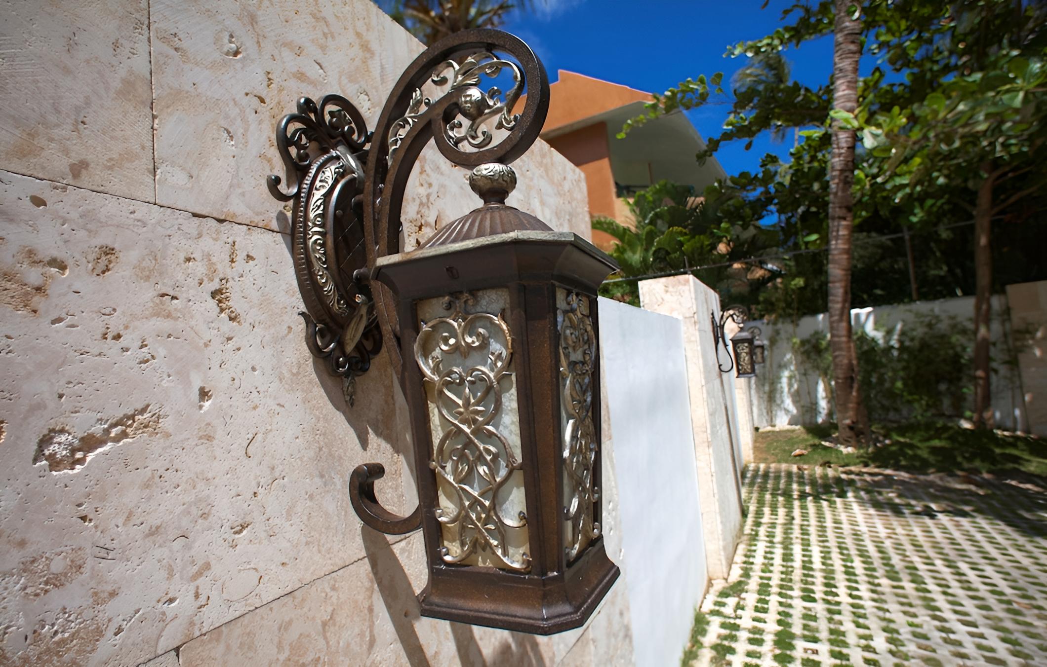 Chateau del Mar