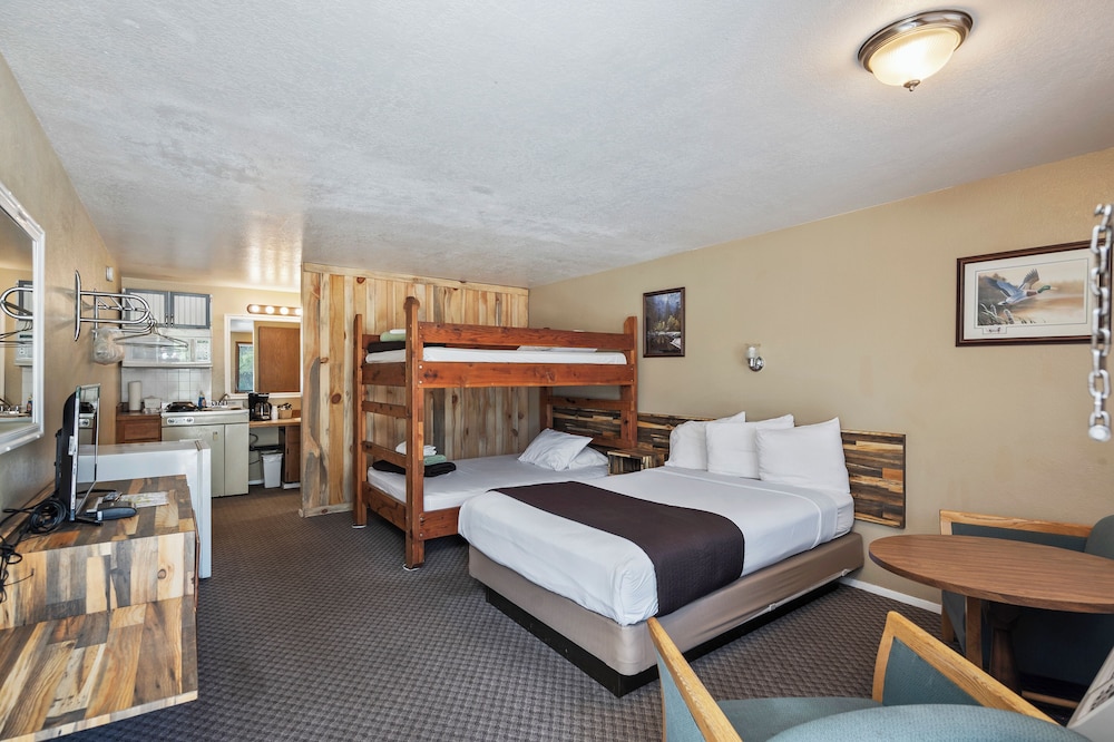 Birch Glen Hotel