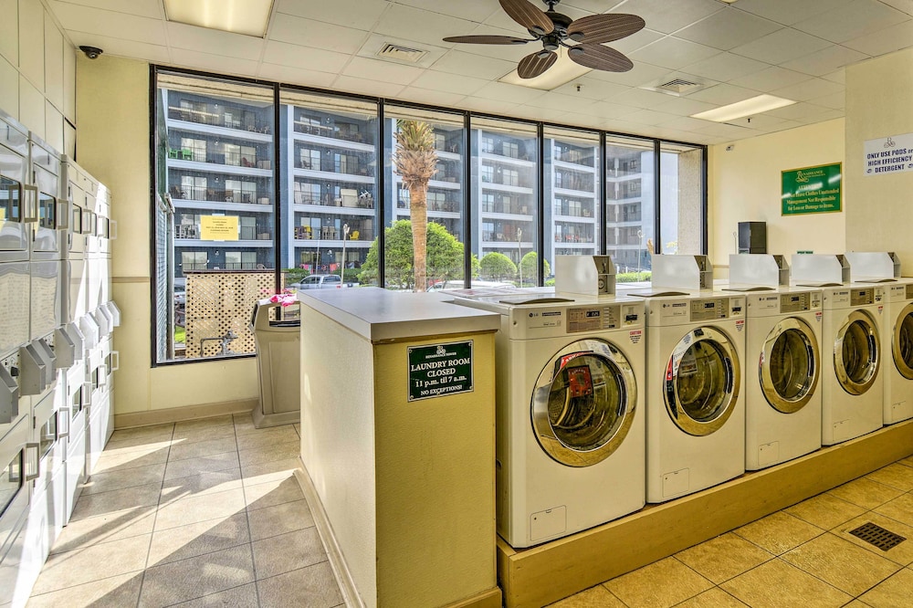 Pools, Hot Tubs & Ocean Access: Myrtle Beach Condo