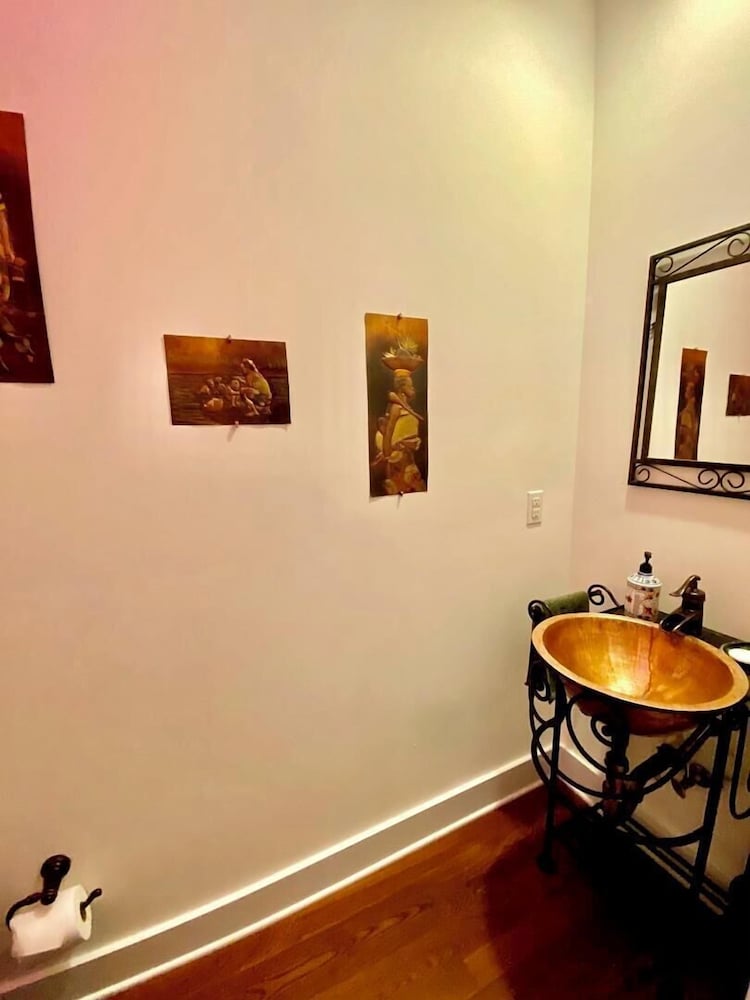 Bayard Avenue 404
