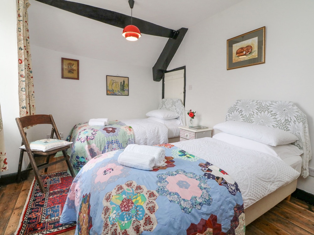 Blackbird Cottage