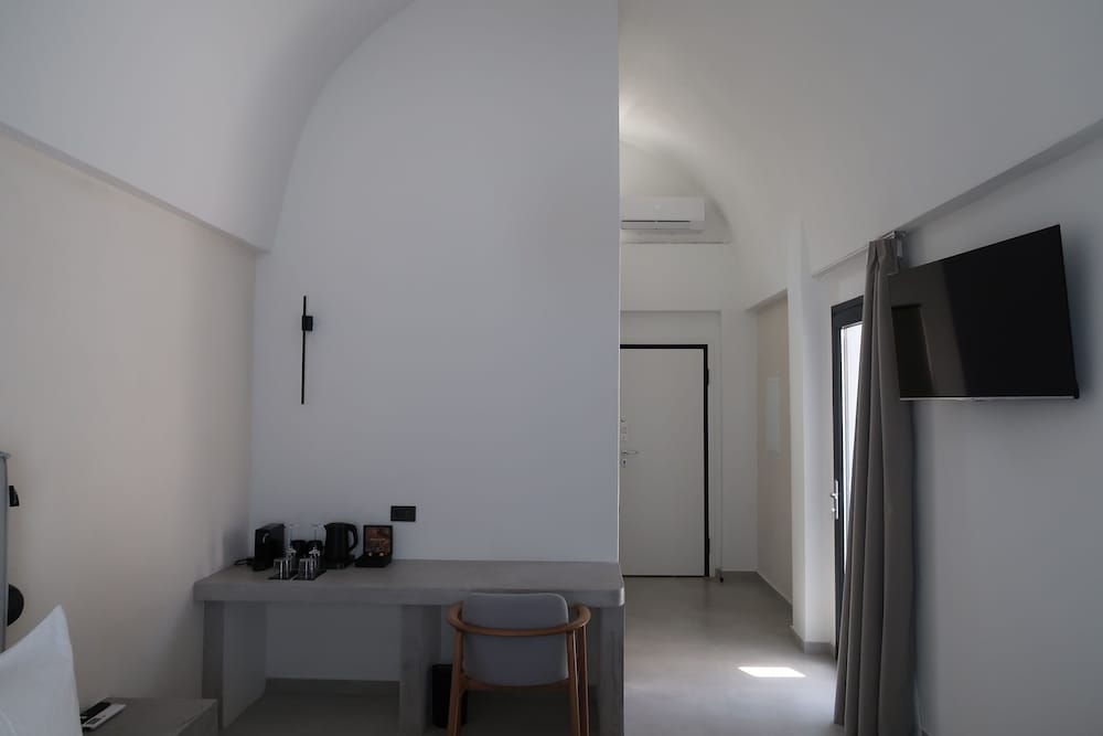 Blé Suites Santorini