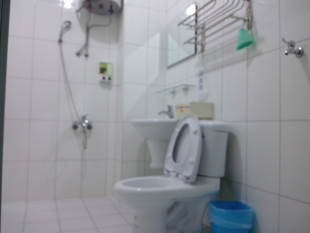 Caitlyn Hostel II