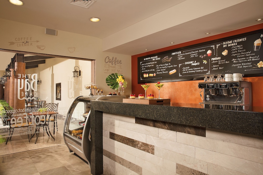 Puerto Vallarta Vacations - Secrets Vallarta Bay Puerto Vallarta - All Inclusive - Property Image 2