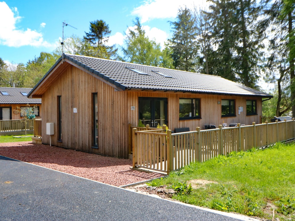 Broken-sky Lodge
