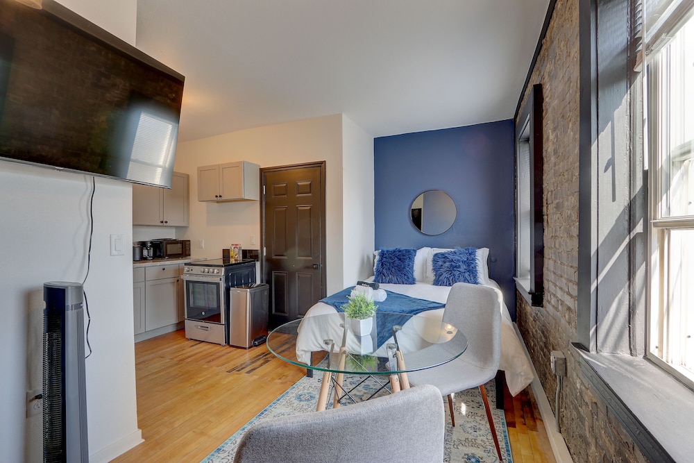 ROVE LIVING/KB - Prospect