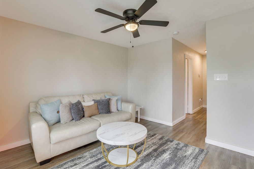 Near Dtwn & Universities: Central Tallahassee Apt!