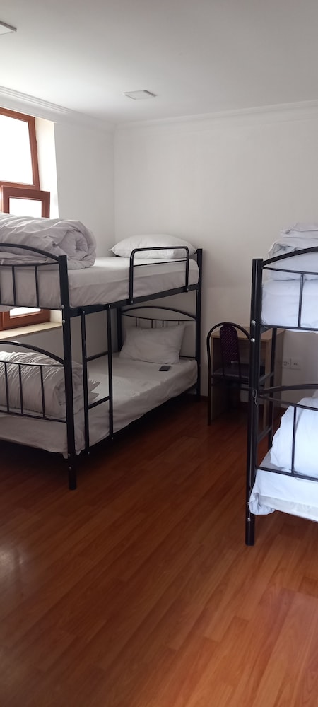 28 may Centr City hostel