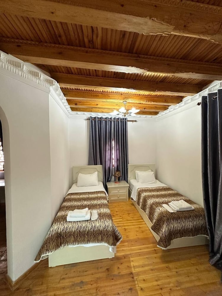 AIST HOTEL