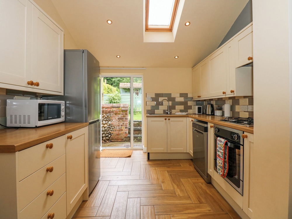 6 Melinda Cottage