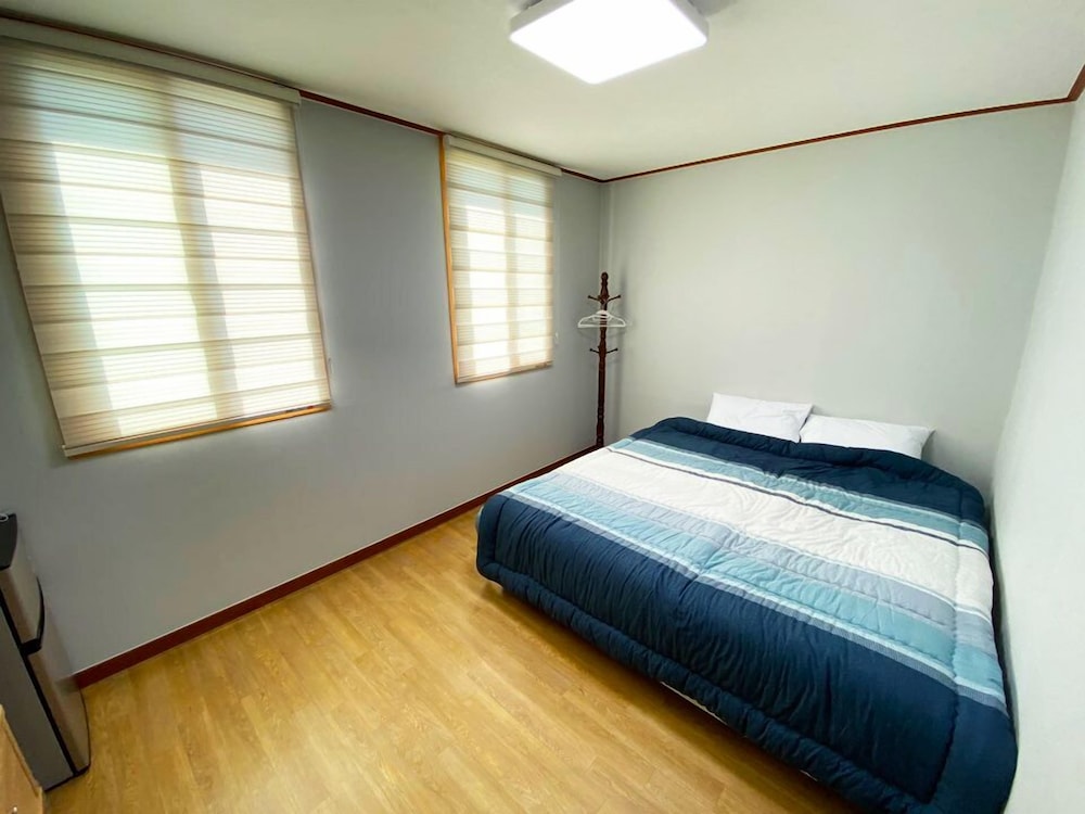 Sanbangsan Parktel - Hostel view 2