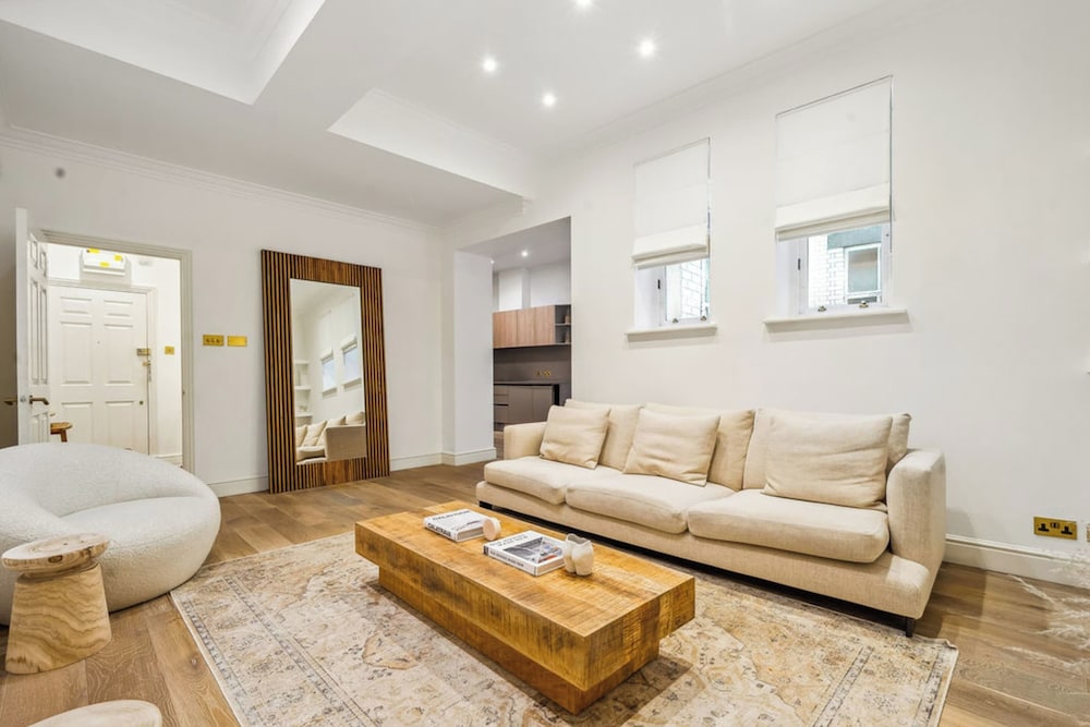 Elegant Fitzrovian Apartment