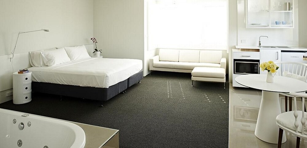The Horatio - Suites & Motel