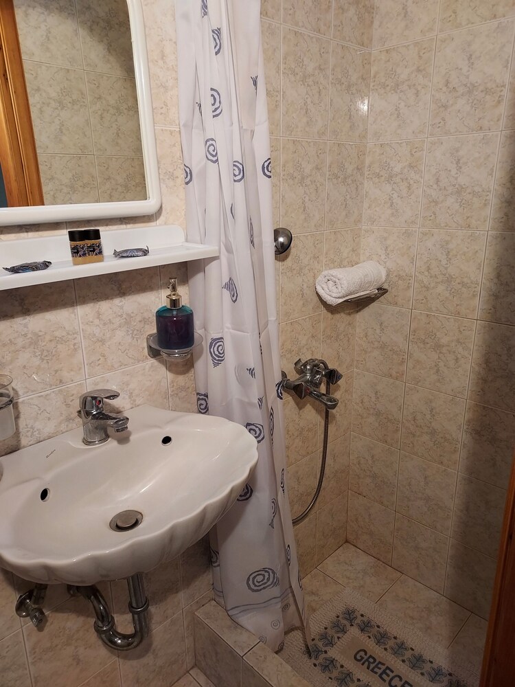 Photo 51