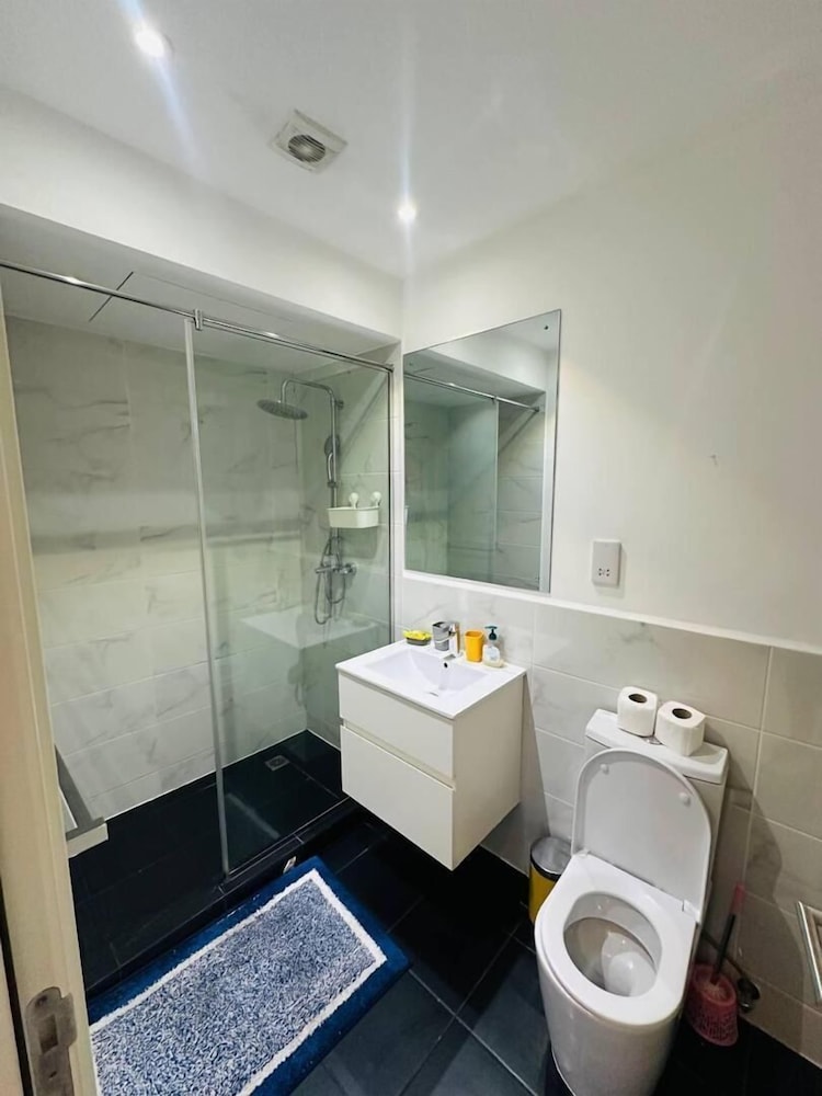 Embassy Gardens Studio Suite