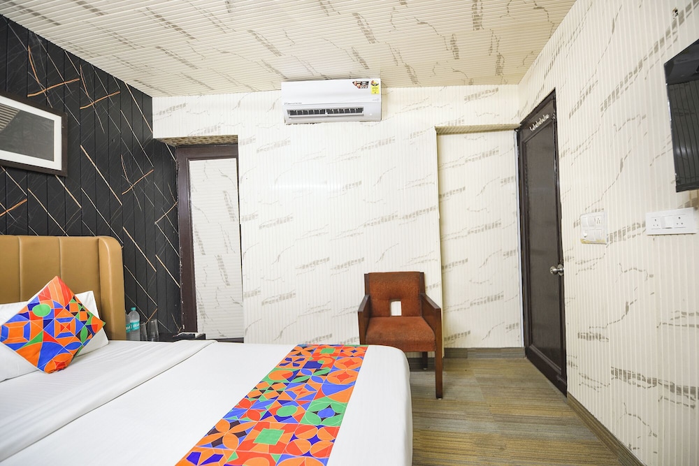 Fabhotel Heritage Residency