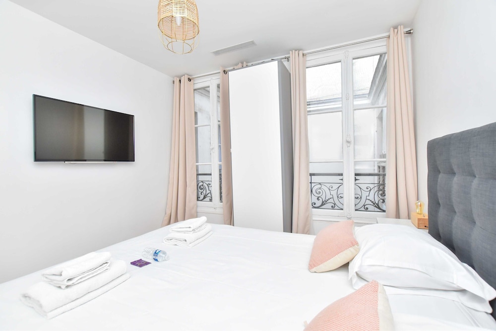 Magnificent Apartment - 2br/6p - Musee du Louvre
