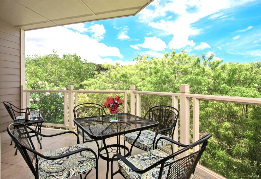 Grand Champions 2 Free Rental Cars KBM Resorts Extra Large Corner Suite 2 Units, 3 Bedrooms Ml-1481