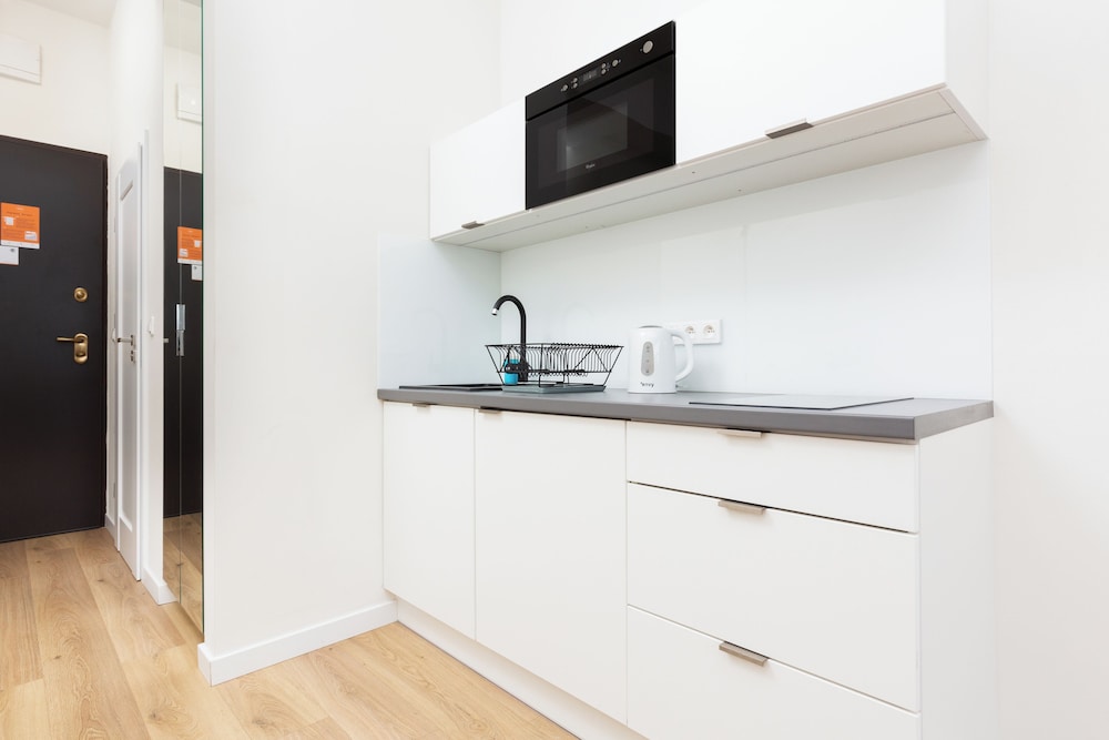 Apartments Warsaw Gagarina by Renters view 2
