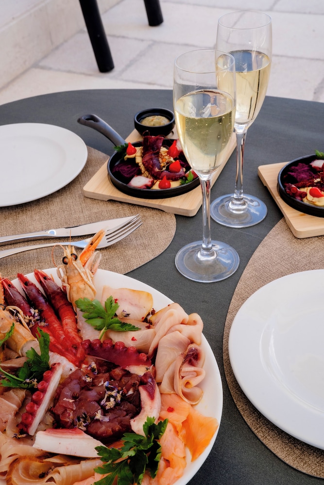 Kalinifta Rooms Luxury Style