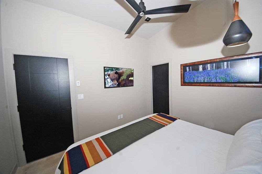 676 El Dorado Avenue 2 Bedroom Home