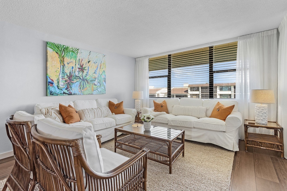 Beachfront Luxury Gulf Views Bikes Sanibel