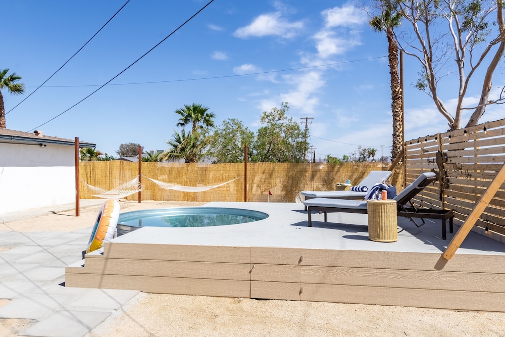 Carmella by Avantstay Modern Jtree Home w Large Outdoor Area