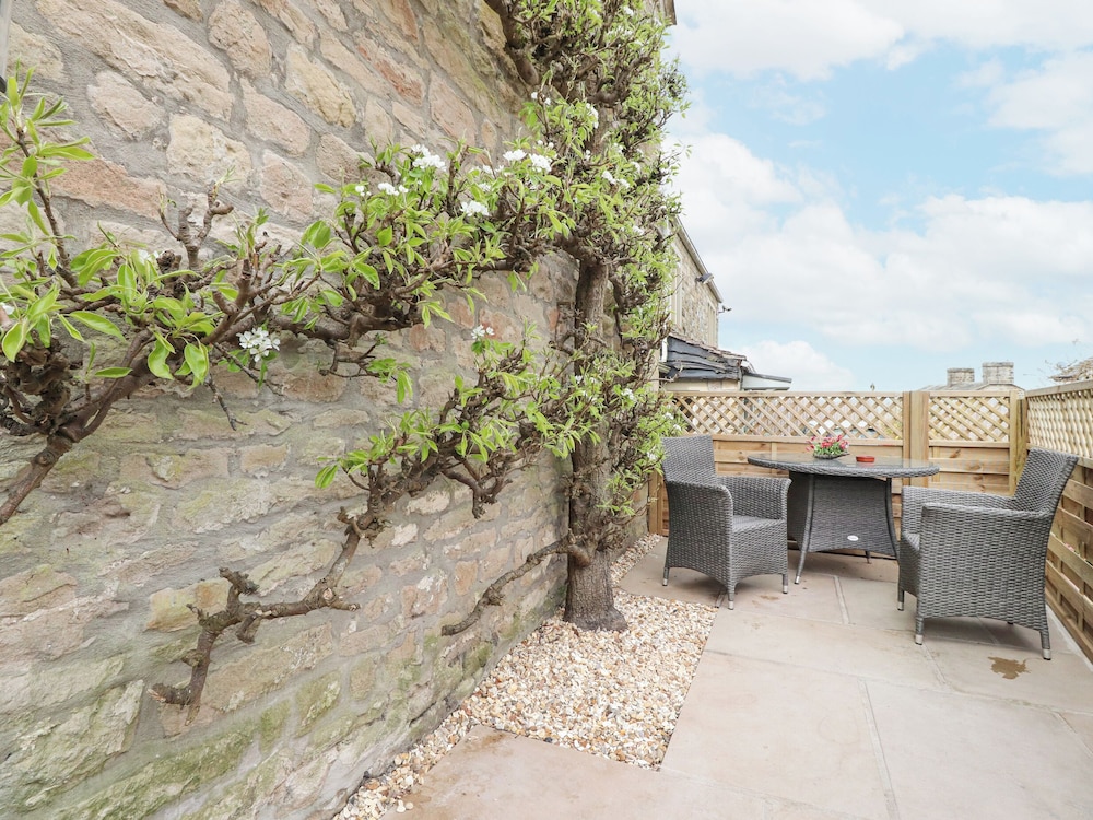 Pear Tree Cottage at Hey Farm