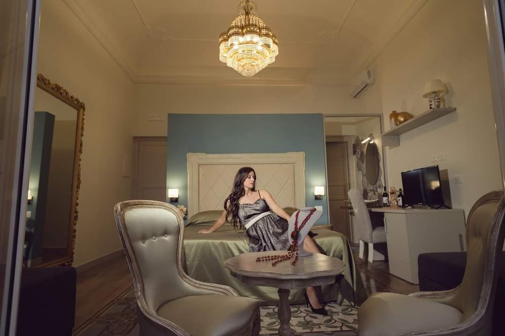 Kéramos Luxury Rooms
