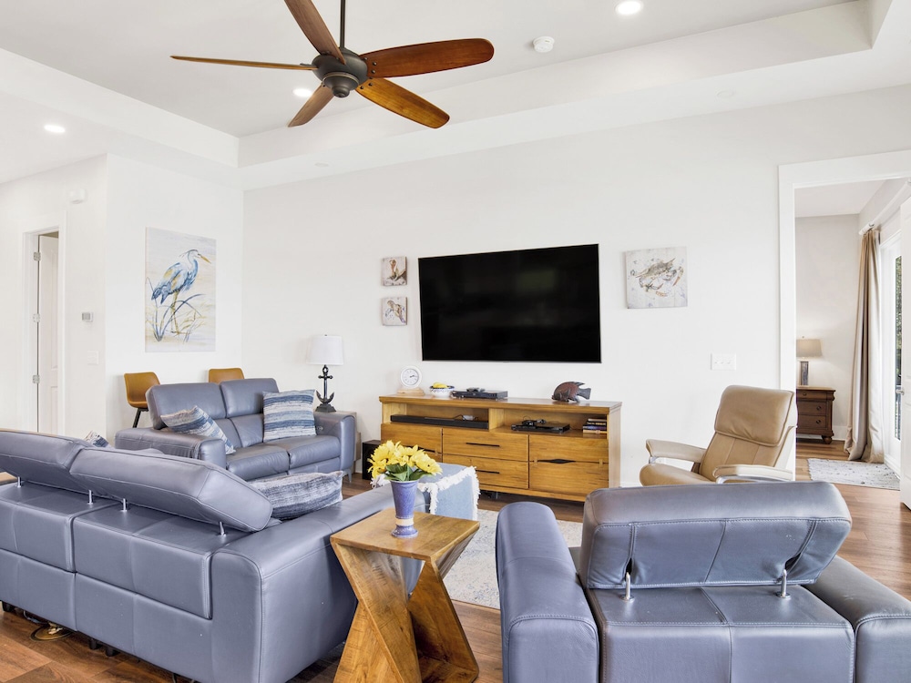 Bay Dream Believer by Southern Vacation Rentals