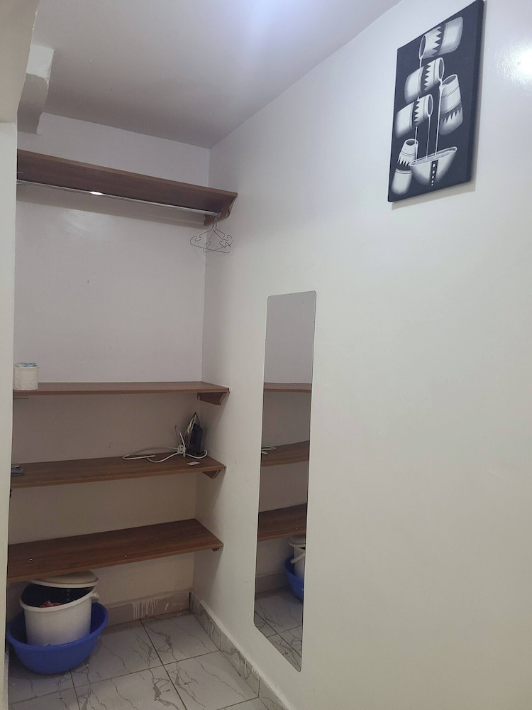 Studio 107, South B, Sana Sana