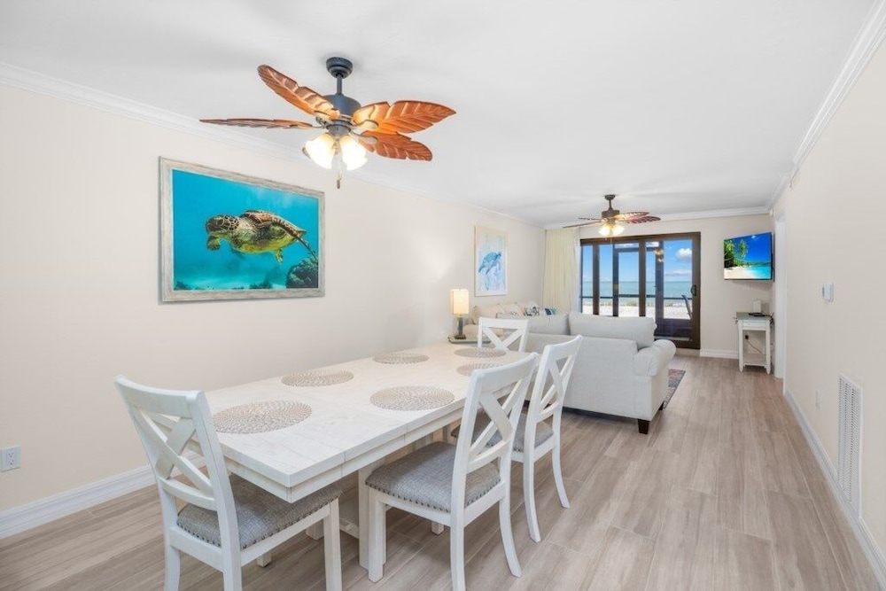 Pointe Santo E4 3 Bedroom Condo