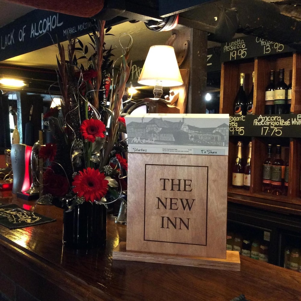Hook Vacations - The New Inn - Property Image 10