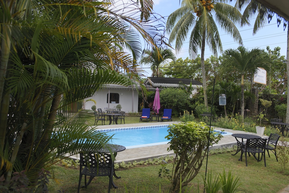 Auberge Chez Plume