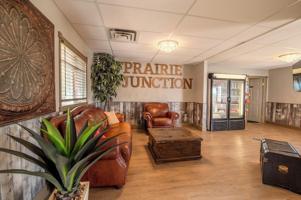 Cozy Safari Tent at Prairie Junction